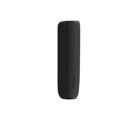 منظر جانبي أيمن لغطاء Ploom Aura الخلفي باللون الأسود الداكن.